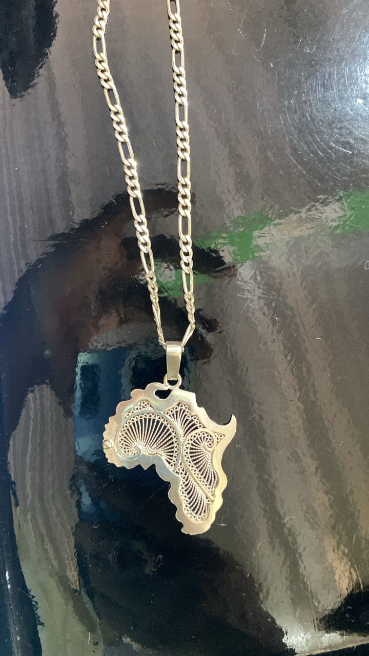 Chaîne argent carte Afrique filigrammes